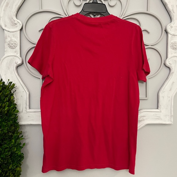 Hollister Men’s Large Surfing T-shirt Large - Picture 2 of 6